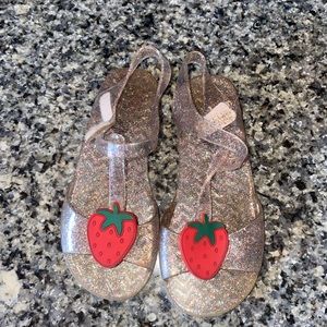 Old navy jelly shoes toddler girl